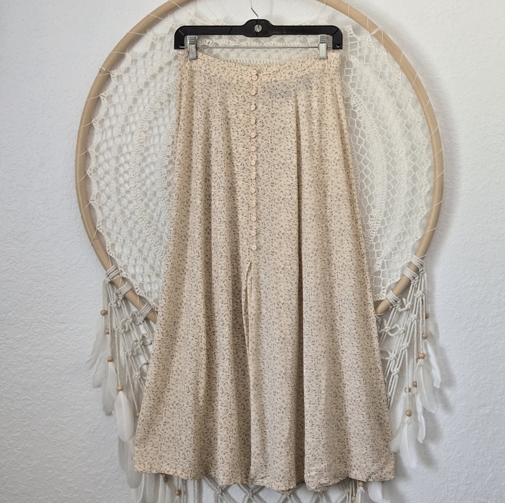 Express Cream Maxi Skirt